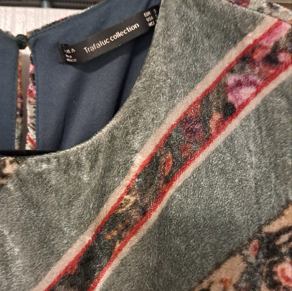 ZARA Velvet Midi Dress - Picture 3 of 4